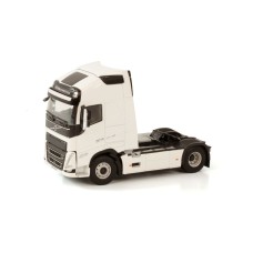 White Line: Volvo FH05 Globetrotter XL 4x2